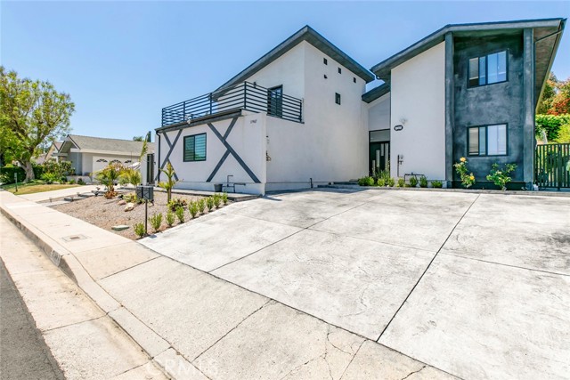 Detail Gallery Image 4 of 64 For 17465 Tuscan Dr, Granada Hills,  CA 91344 - 6 Beds | 5 Baths