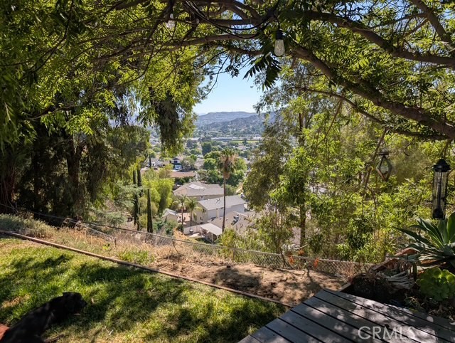 22297 Canones Circle, Saugus CA: https://media.crmls.org/medias/28a517fb-007e-476f-acff-d78d8c716d9a.jpg