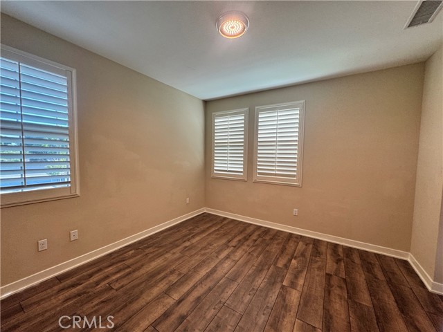 299 E Arrow Highway, Glendora CA: https://media.crmls.org/medias/28a5daae-5a55-493a-9096-fff28ad0399e.jpg