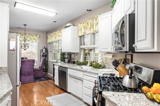 Detail Gallery Image 14 of 53 For 342 Mission Serra Ter, Chico,  CA 95926 - 3 Beds | 2 Baths