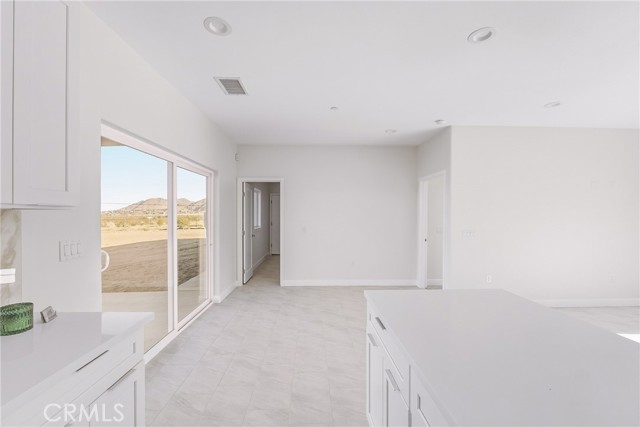 Detail Gallery Image 15 of 52 For 15192 Barbara, Apple Valley,  CA 92307 - 3 Beds | 2 Baths