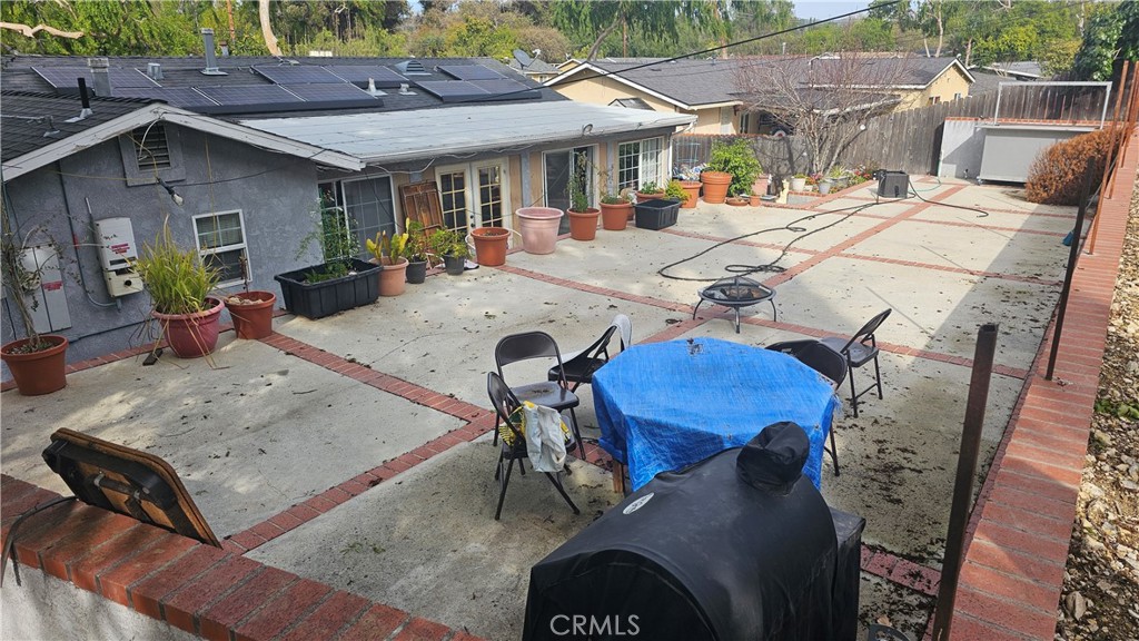 https://media.crmls.org/medias/28a65920-4967-4213-9595-3d0fe036d89d.jpg?preset=X-Large