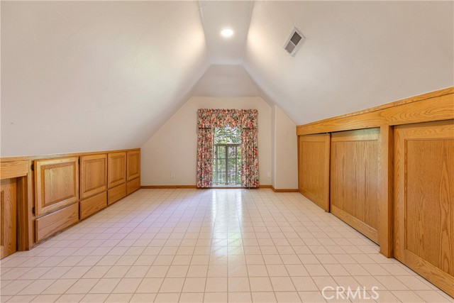 Detail Gallery Image 35 of 40 For 27442 Meadow Bay Dr, Lake Arrowhead,  CA 92352 - 4 Beds | 3/1 Baths