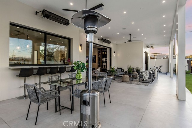 Detail Gallery Image 47 of 75 For 22745 Califa St, Woodland Hills,  CA 91367 - 5 Beds | 4 Baths