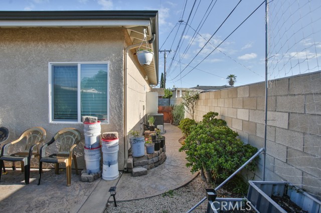 12621 Sweetbriar Drive, Garden Grove CA: https://media.crmls.org/medias/28a72a95-61cd-47f8-b27a-1d51ad2e60c0.jpg