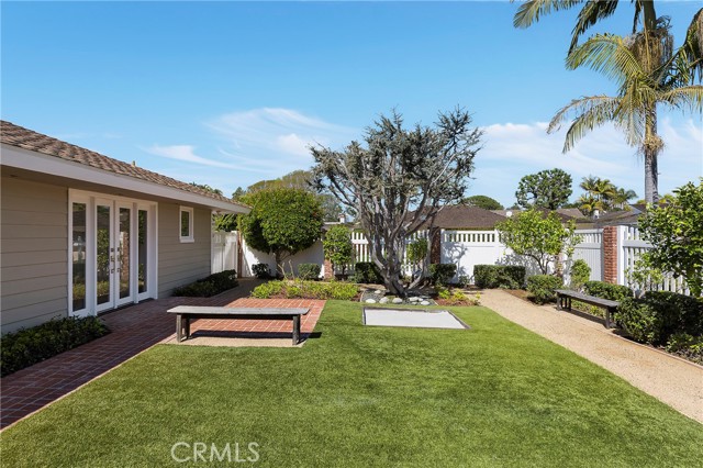 Detail Gallery Image 4 of 34 For 1901 Altura, Corona Del Mar,  CA 92625 - 4 Beds | 3 Baths