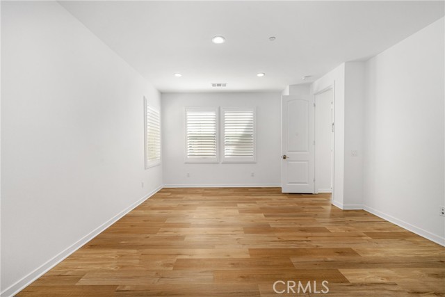 Detail Gallery Image 29 of 45 For 947 Aurora Ln, Costa Mesa,  CA 92626 - 3 Beds | 2/1 Baths