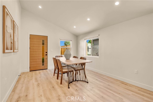6 Bed Home for Sale in Van Nuys, California
