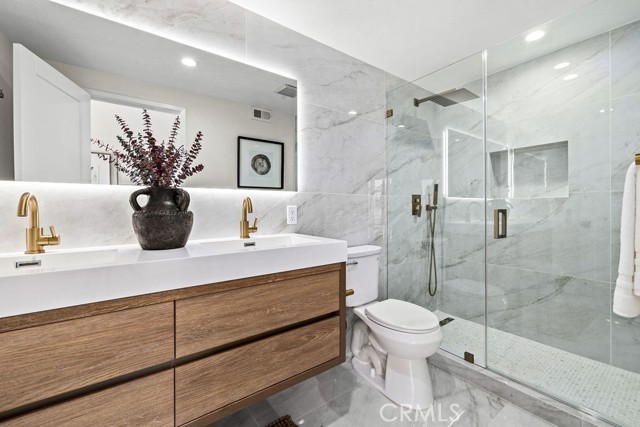 Detail Gallery Image 27 of 43 For 937 Carnation, Costa Mesa,  CA 92626 - 5 Beds | 3 Baths