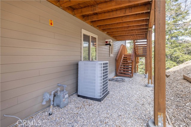 Detail Gallery Image 7 of 53 For 43406 Ridge Crest Dr, –,  CA 92315 - 3 Beds | 3/1 Baths