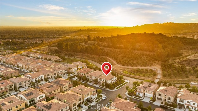 142 Salt spg, Irvine CA: https://media.crmls.org/medias/28a8724f-a20e-474a-b1d4-be334c94896a.jpg