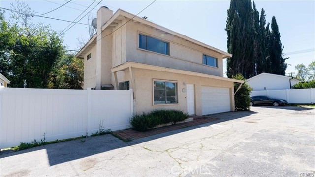 Detail Gallery Image 26 of 47 For 22819 Mariano St, Woodland Hills,  CA 91367 - 7 Beds | 5 Baths