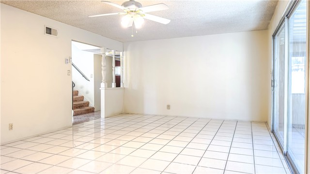 1702 E Bach Street, Carson CA: https://media.crmls.org/medias/28a8b081-c60b-4cbd-803b-c09ec61a5130.jpg