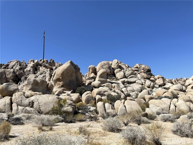 63121 Chickasaw Road, Joshua Tree, California 92252, ,Land,For Sale,63121 Chickasaw Road,CRTR23198875