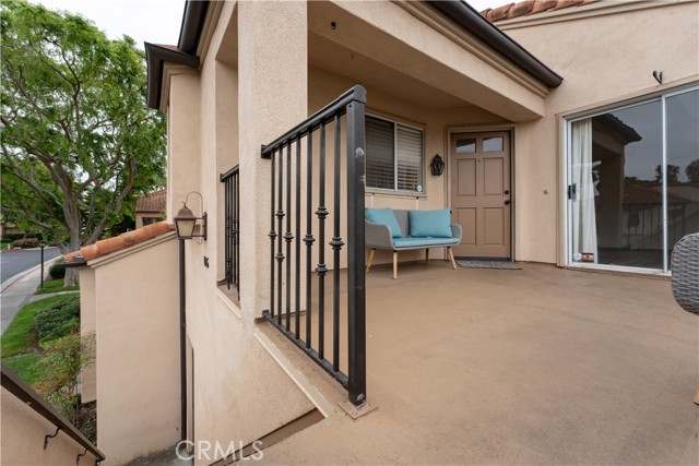 Detail Gallery Image 4 of 29 For 105 Corsica Dr, Newport Beach,  CA 92660 - 2 Beds | 1 Baths
