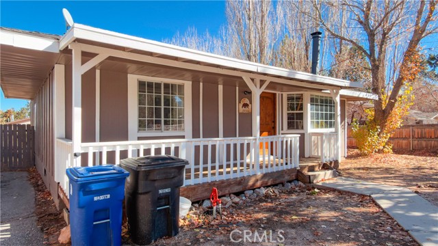 Detail Gallery Image 5 of 41 For 1605 Malabar, Big Bear City,  CA 92314 - 3 Beds | 2 Baths