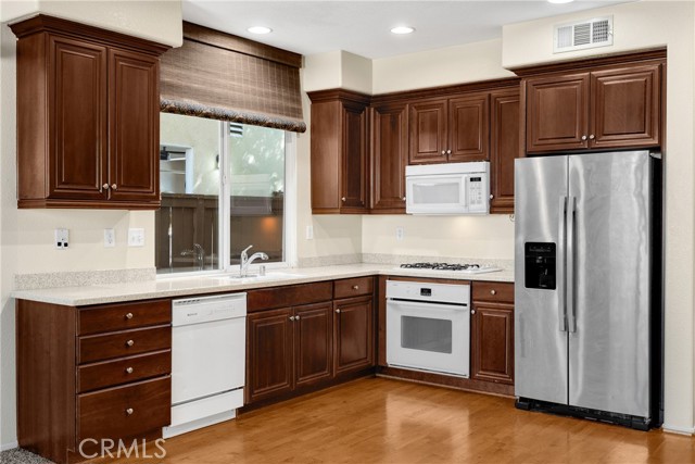 10201 Coral Lane, Moreno Valley CA: https://media.crmls.org/medias/28ab3b0e-39e0-4191-a1a6-f6f2510ea459.jpg