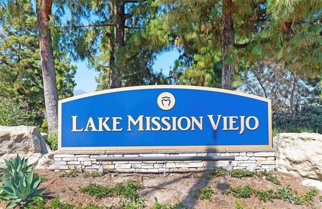 27951 Encanto, Mission Viejo CA: https://media.crmls.org/medias/28ab4b27-4b39-453a-9957-638445acb4b6.jpg