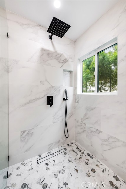 12520 Gilmore Avenue, Los Angeles CA: https://media.crmls.org/medias/28abb28d-f516-4ee7-8005-7863b020b1c4.jpg