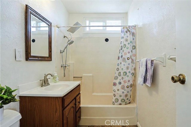 Detail Gallery Image 17 of 43 For 7586 El Prado, Buena Park,  CA 90620 - 5 Beds | 3 Baths