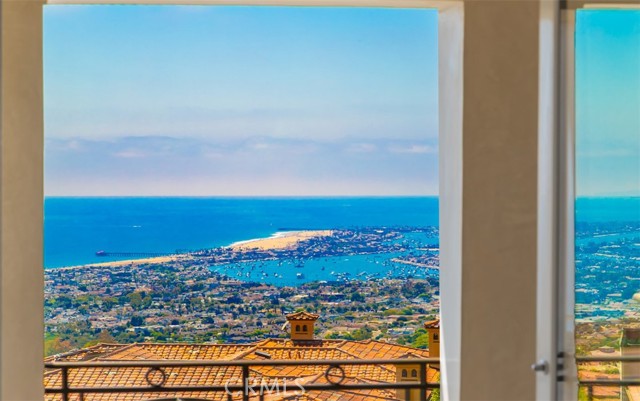 Detail Gallery Image 35 of 66 For 22 Pelican Crest Dr, Newport Coast,  CA 92657 - 5 Beds | 7/1 Baths