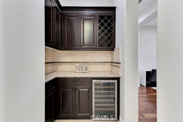 Detail Gallery Image 13 of 50 For 12826 via Donatello, Porter Ranch,  CA 91326 - 4 Beds | 4/1 Baths