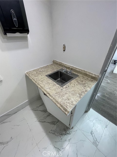 Commercial for Sale in Los Angeles, California