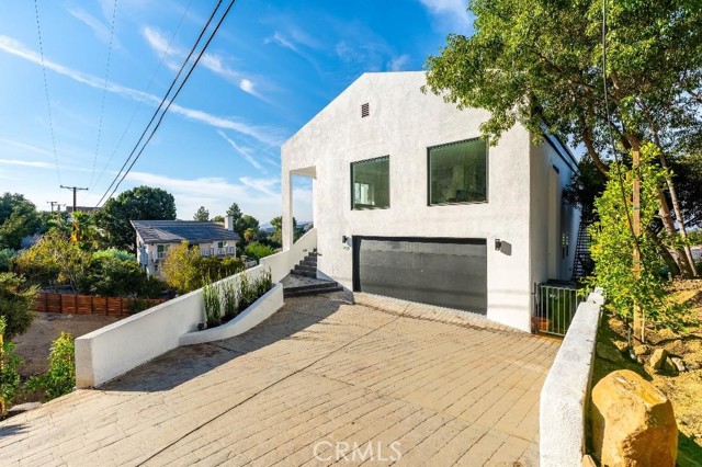 23625 Summit Drive, Calabasas CA: https://media.crmls.org/medias/28ad0d99-ca65-4245-8819-08941166954b.jpg