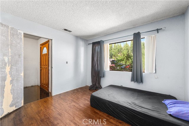 4421 N Sunflower Avenue, Covina CA: https://media.crmls.org/medias/28ae2e9c-c158-45a2-a312-a12b7ab10f16.jpg