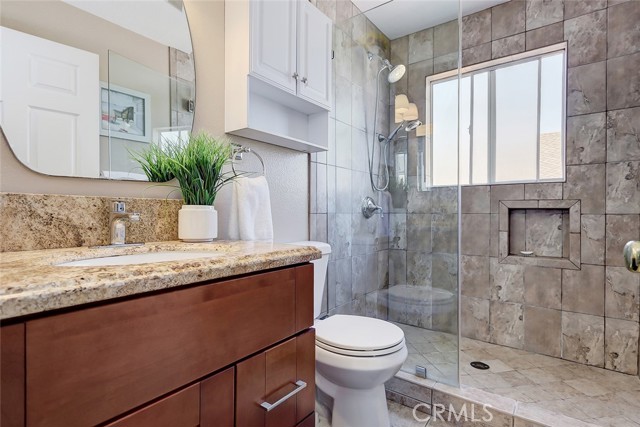 2210 Graham Avenue, Redondo Beach, California 90278, 4 Bedrooms Bedrooms, ,Residential,Sold,Graham,SB22075638