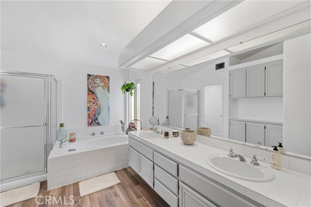 2981 Pembroke Circle, Corona CA: https://media.crmls.org/medias/28af9c5e-a3f2-4f30-963c-da047430e85f.jpg