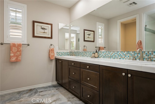 8315 Kendall Drive, Huntington Beach CA: https://media.crmls.org/medias/28afa443-e30b-44c0-8d71-c5f307a45339.jpg