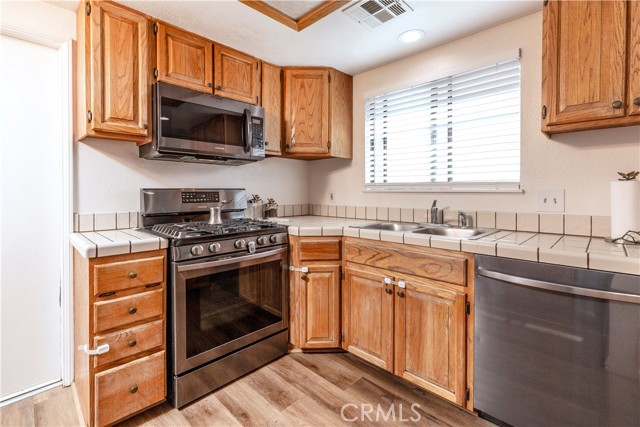 Detail Gallery Image 12 of 30 For 5732 Charan Rd, Rosamond,  CA 93560 - 3 Beds | 2 Baths