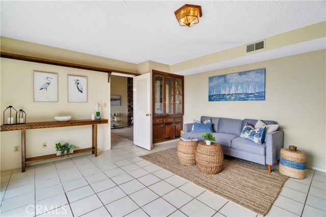 30715 Rue De La Pierre, Rancho Palos Verdes CA: https://media.crmls.org/medias/28b03a94-6b83-4eaf-bef3-887361209f64.jpg