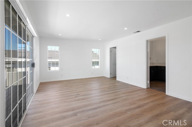 Detail Gallery Image 21 of 26 For 1933 Voorhees Ave a,  Redondo Beach,  CA 90278 - 4 Beds | 3 Baths