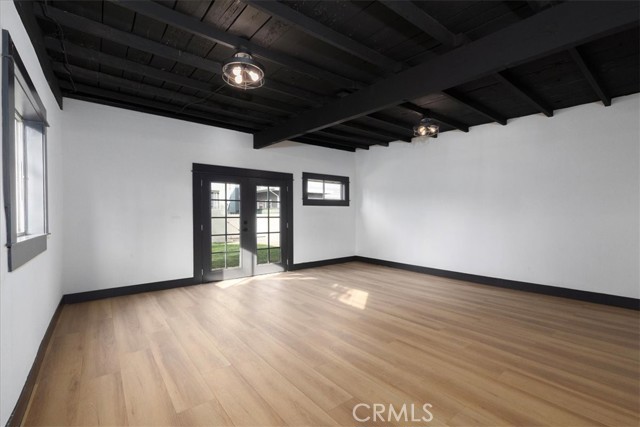 Detail Gallery Image 35 of 39 For 2274 W 21st St, Los Angeles,  CA 90018 - 4 Beds | 3 Baths