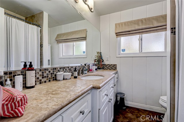 Detail Gallery Image 13 of 32 For 2839 N Valley Dr, Manhattan Beach,  CA 90266 - 3 Beds | 1/1 Baths