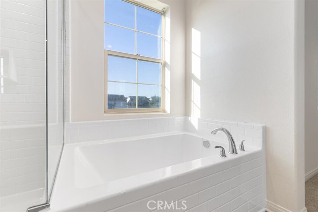 Detail Gallery Image 16 of 35 For 3126 E Painted Crescent, Ontario,  CA 91762 - 3 Beds | 2/1 Baths