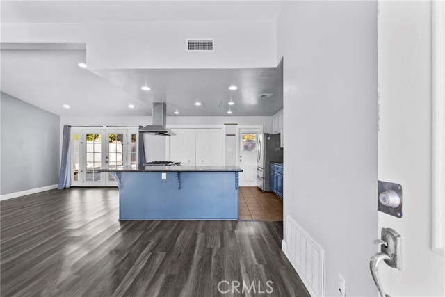 Detail Gallery Image 3 of 33 For 22923 Leadwell, West Hills,  CA 91307 - 3 Beds | 2 Baths