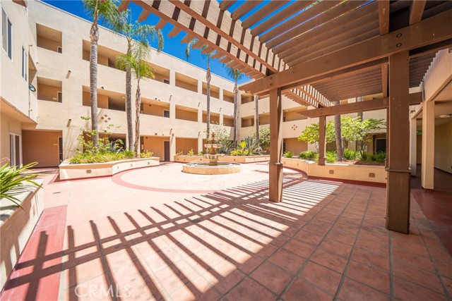 13941 Sherman Way, Van Nuys CA: https://media.crmls.org/medias/28b200c8-ef22-4b99-b02a-ec6bed9e9c5b.jpg