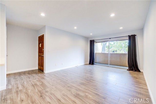 Detail Gallery Image 5 of 29 For 1001 W Macarthur Bld #112,  Santa Ana,  CA 92707 - 2 Beds | 2 Baths