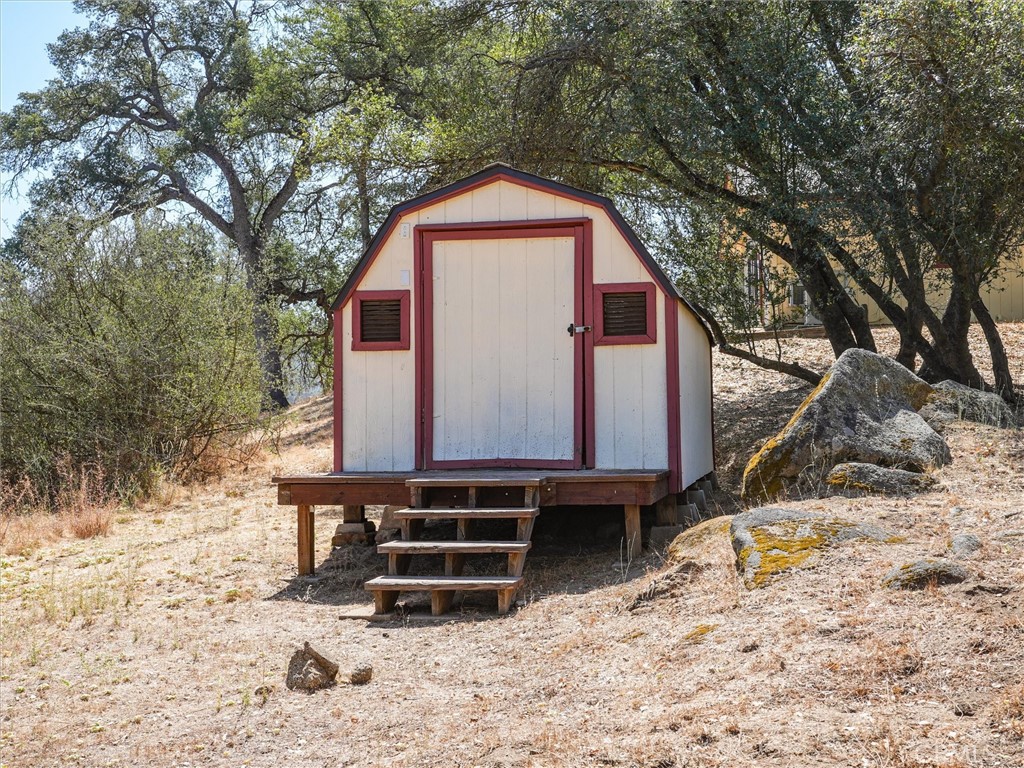 https://media.crmls.org/medias/28b3583c-2b02-4782-9112-e405fb777f44.jpg?preset=X-Large