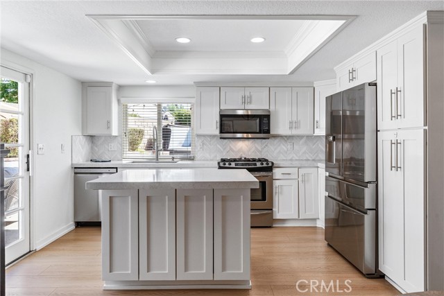 7880 E Samantha Circle, Anaheim CA: https://media.crmls.org/medias/28b3bf26-99fb-4126-881f-d26914055eac.jpg