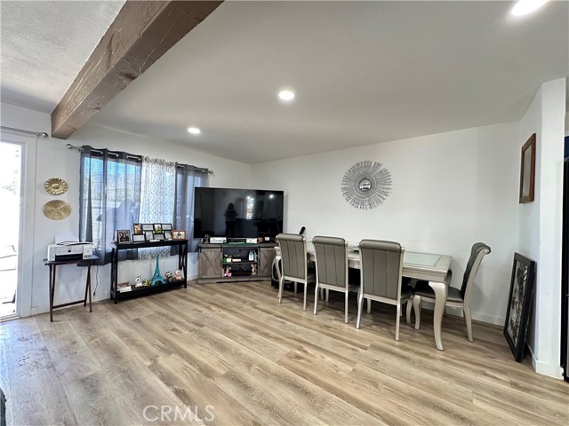 309 Santo Drive, San Jacinto CA: https://media.crmls.org/medias/28b43293-0620-48a4-b396-4d9a281d66f2.jpg