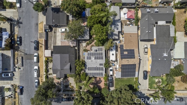 11744 Welby Way, North Hollywood CA: https://media.crmls.org/medias/28b515a6-72e8-4887-a25e-3d820d4bbb87.jpg