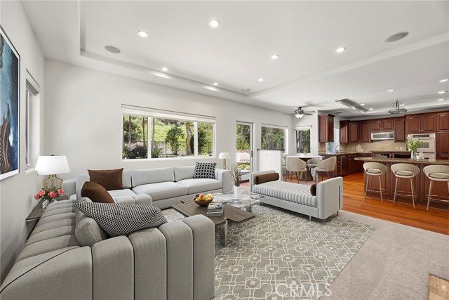Detail Gallery Image 8 of 41 For 21 Mykonos, Laguna Niguel,  CA 92677 - 4 Beds | 3/1 Baths