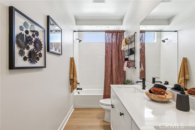 Detail Gallery Image 8 of 10 For 11714 Arkansas St a,  Artesia,  CA 90701 - 3 Beds | 2/1 Baths