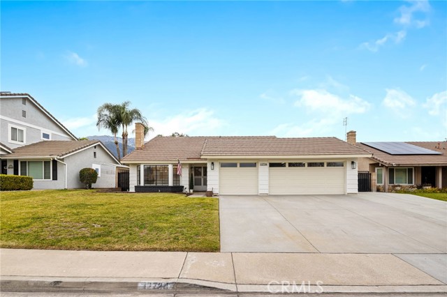 Detail Gallery Image 1 of 45 For 12734 Coriander Ct, Rancho Cucamonga,  CA 91739 - 4 Beds | 2 Baths