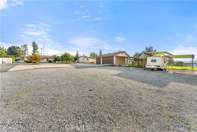 31840 Florida Street, Redlands CA: https://media.crmls.org/medias/28b6cbb4-892c-4135-b887-54220f06ffec.jpg