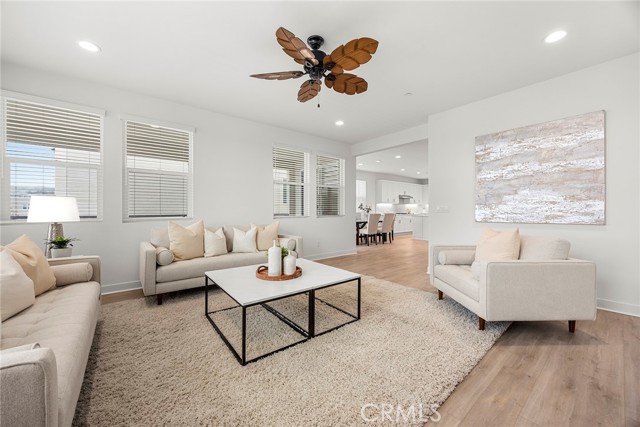 Detail Gallery Image 11 of 30 For 121 Biome, Irvine,  CA 92618 - 4 Beds | 3/1 Baths